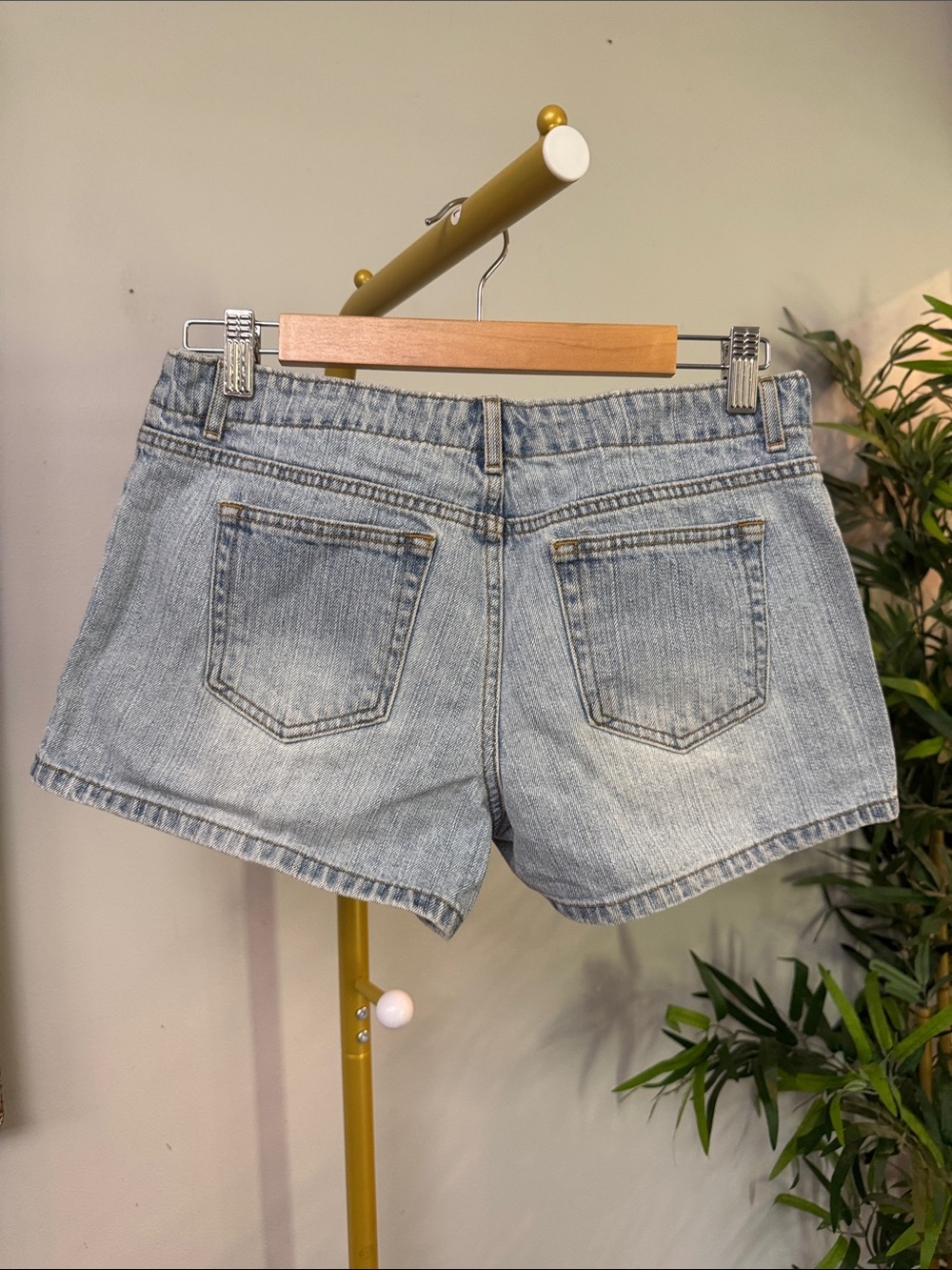SO vintage mid rise Light Blue Denim Jean Shorts 9